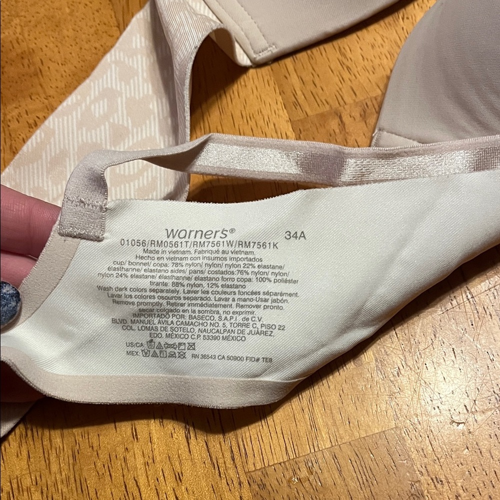 Warner's Light Cream Bra - Picture 3 of 3